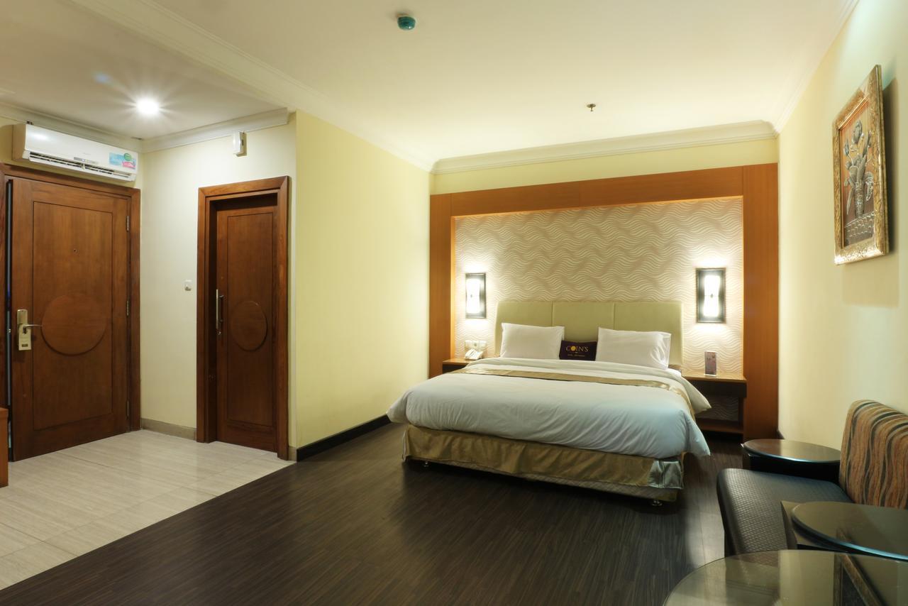 Coins Hotel Jacarta Exterior foto